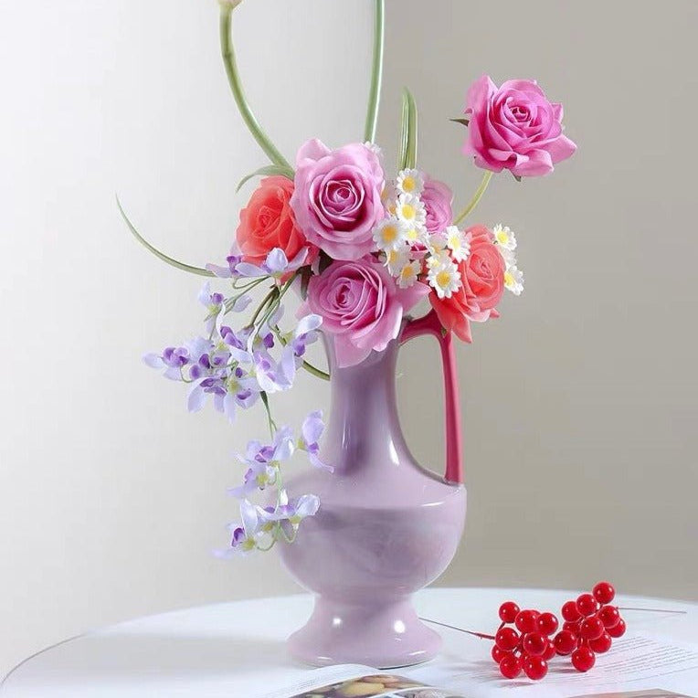 Vase Historical Charm